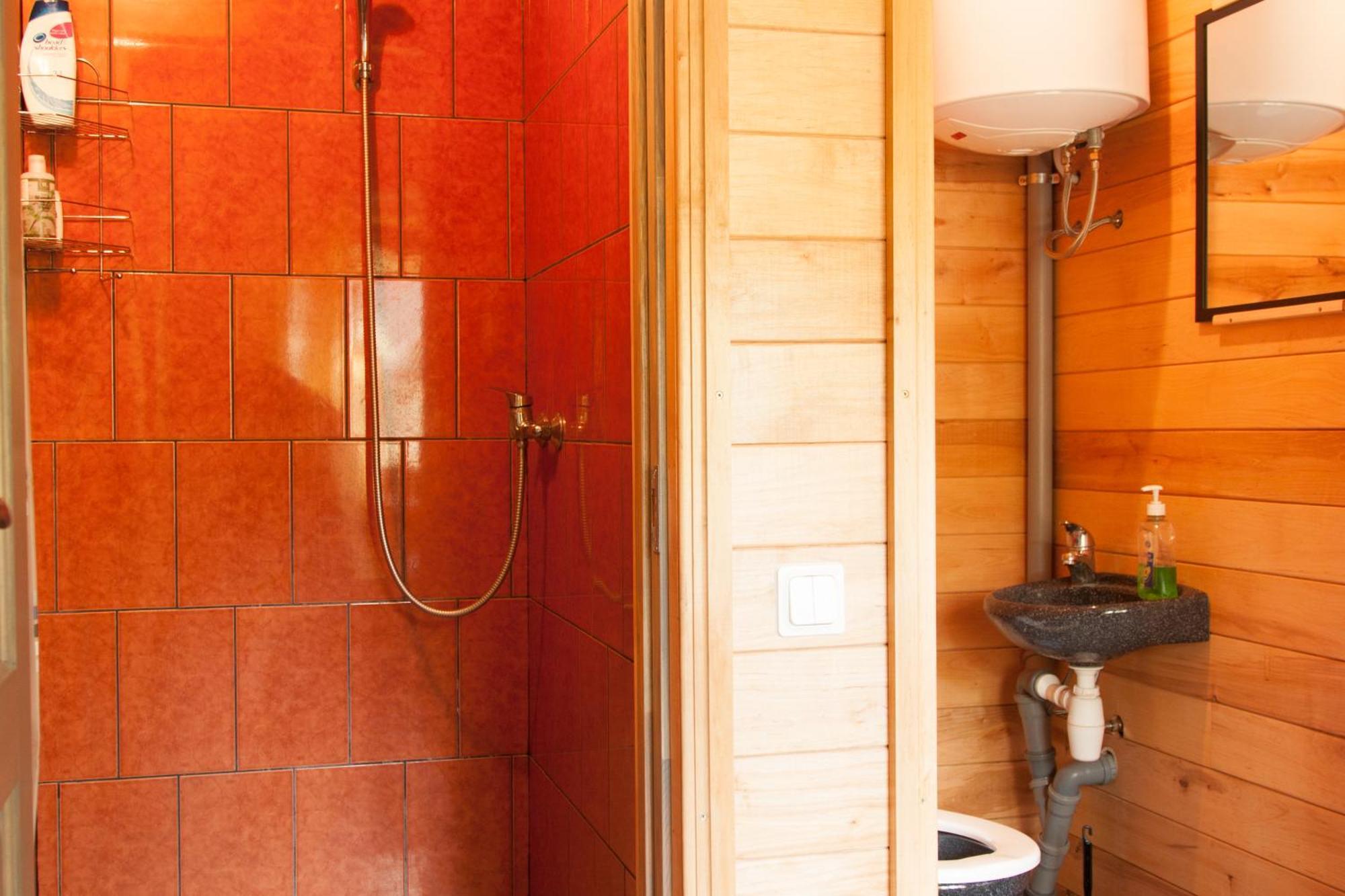 Guest House Pitagi Kosrags Екстер'єр фото